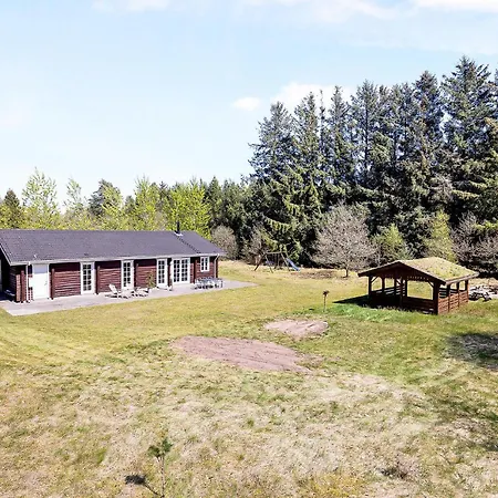 3 Bedroom Amazing In Sæby