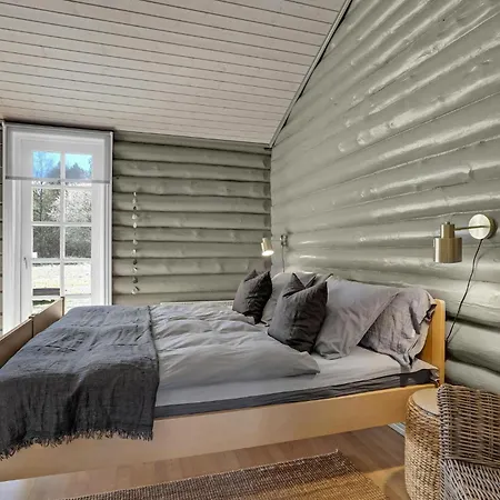 3 Bedroom Amazing In Holiday home